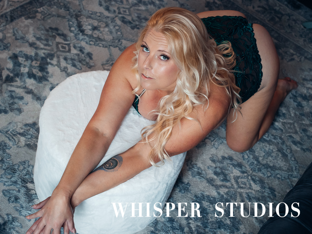 Midwest Rockford Illinois Wisconsin Boudoir Glamour Fine Art Photographer Portraits Whisper Studios